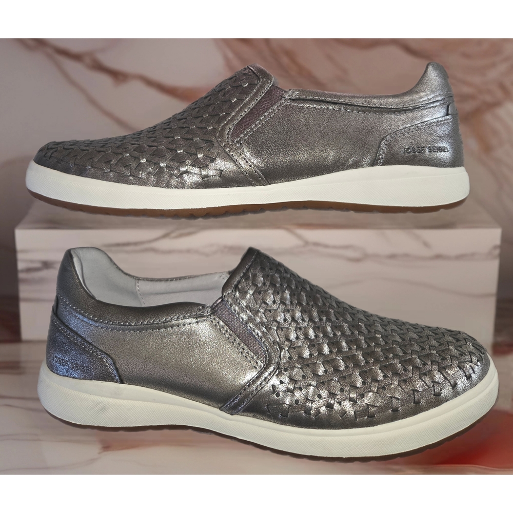 JOSEPH SEIBEL WOMEN'S SILVER METALLIC SLIP ON SNEAKERS SIZE 39/8.5❣️SO CUTE ❣️ - Picture 4 of 7